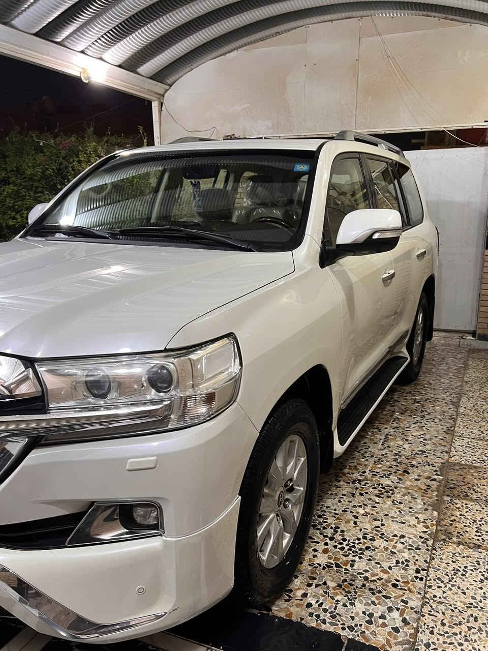 مكفوله صبغ تبديل بيه مكانين بارد والسونار مرفق مع الصور
عدد المسافات :152 KM 
رقم بغداد بأسمي
فتحه
*بصمة 
* كرسي كهرباء 
*كشنات جلد 
*حساس خلفي وامامي 
*محرك 8/4600 
*تحكم ستيرن
* مري شفط 
 * تشغيل عن بعد 
* اشاير ترحيب
* 4كامرات محيطيه  DVD بالقماره
*  علايم ترحيب 
*مرايات قلاب 
* كامرة خلفية 
* طفاية 
*ثلاجة 
* لايت زنون كشافات 
* طخم تاير محرك كير حدادي كفاله 
بيع او مراوس 
السعر465  وبيها مجال بسيط للطيبين 
مكان سياره ميسان 
***********
