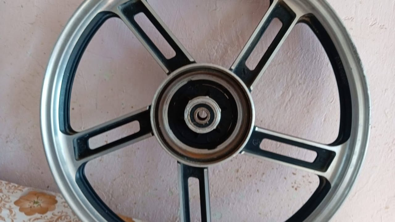 ويل هيوشه خلفي بيه فطر ابيعه عله حطته ٣٠
صالنصه هيوشه رياضي جديده ممستخدمه ٢٥
خوذه مستخدمه مكسور الاطار ٢٥
*********** متوفر واتساب
