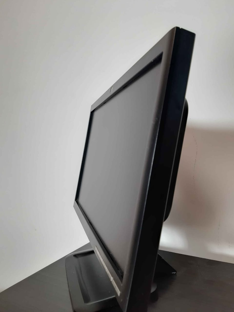 🖥️ شاشة HP أصلية بحالة ممتازة – فرصة لا تعوض!
✅ شاشة HP أصلية بجودة عالية
✅ صورة واضحة وألوان ممتازة
✅ مناسبة للعمل، الدراسة، التصفح، والكاميرات والمحاسبة
✅ تصميم أنيق وقاعدة ثابتة
✅ نظيفة وتعمل بكفاءة 100% وجاهزة للاستخدام
💰 السعر: 50,000 دينار عراقي فقط
🚚 التوصيل متوفر إلى جميع محافظات العراق.
📩 للحجز أو الاستفسار راسلني على الخاص، والكمية محدودة أربيل, العراق


**إذا كنت صاحب هذا الإعلان وتريد حذفه لأي سبب، رجاءا أرسل رسالة إلى الدعم الفني**