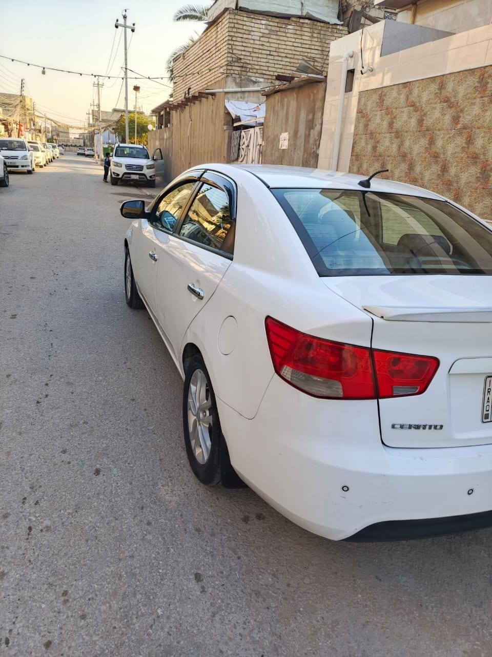 : كيا سيراتو موديل 2011بيه صبغ قطعتين صبغ وشبر بالبنيد بدون دواخل نحف بسمي السنوية نافذه
تحكم اشاير بالمري بلاجكتور حساس خلفي يعني نصف فول
***********
