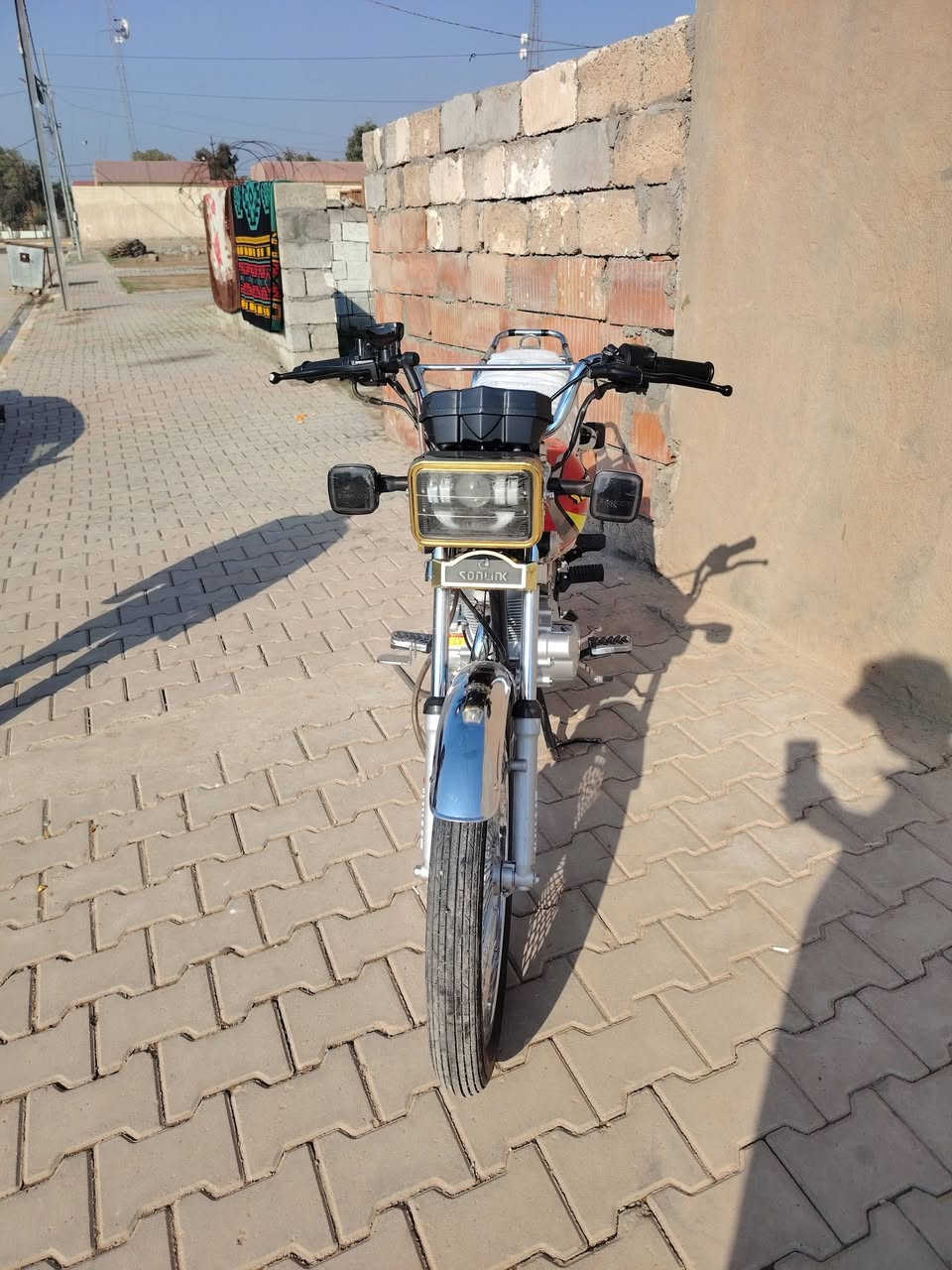 سلام عليكم للبيع موديل 25 //4كير كلو شرك  اي عيب ما بيه منفيس مجود السعر 650 وبيع مجال 
***********
