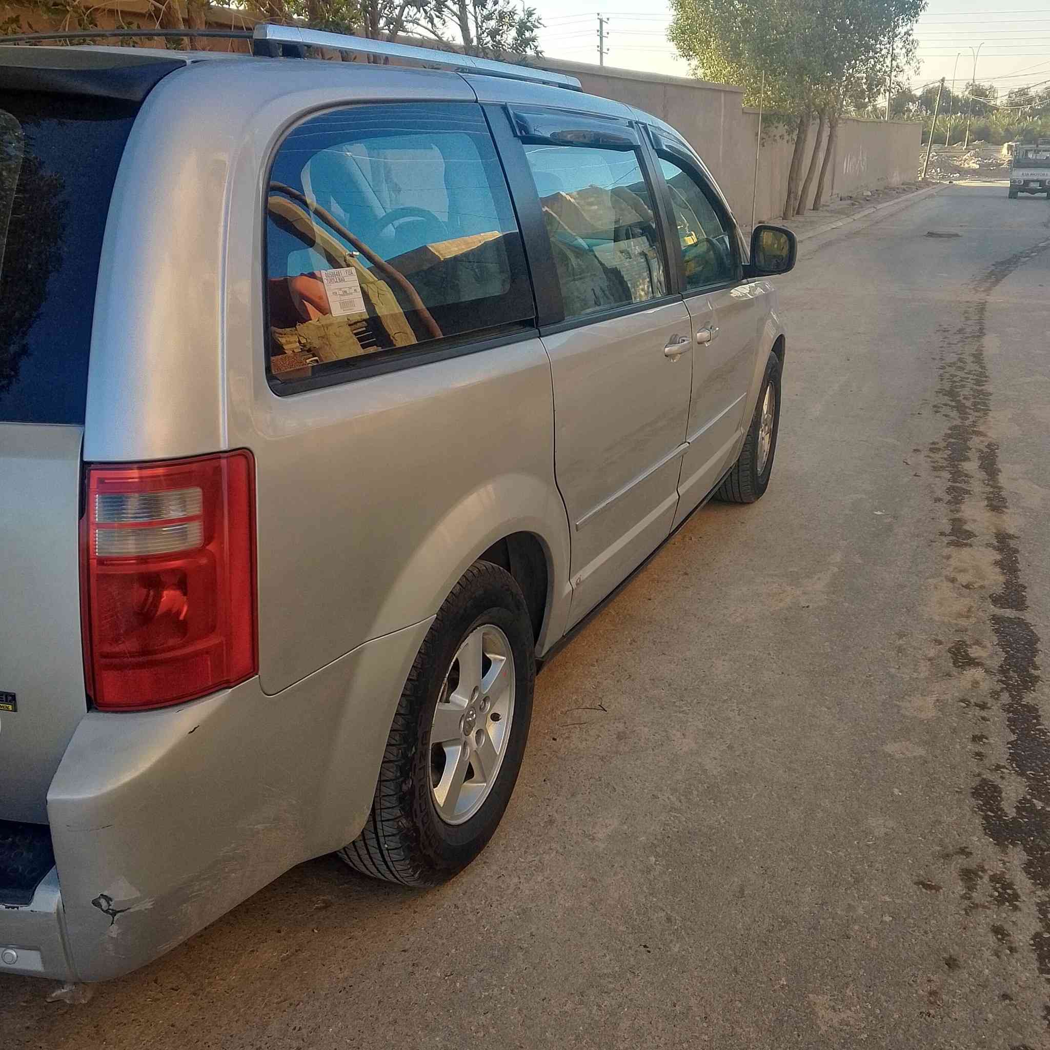 دودج كرفان 2009 بيبان كهربائي جنطه كهربائي ثلاث قطع تبريد كشنات سياحيه بلع سته جام كهربائي شاشه كبيره كامره وحساسات حداديه خير من الله تخم تاير جديد ما صار شهرين شديته هوه والكير وضفيره مكينه نضيفه حجمه 3300 سياره جاهزه كل نقص مابيه خير من الله مكاني كربلاء *********** سعر 100 ***********
