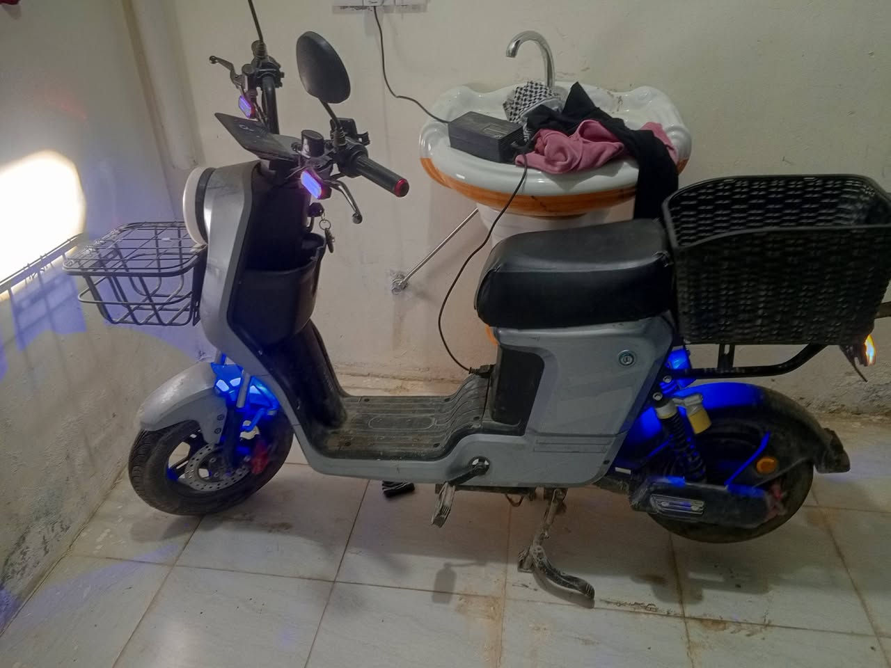 سلام عليكم ار تسعه شحن خير من الله اي نقص ماكو مكاني بعقوبه سعرهه ٤٥٠ بيها مجال رقم تلفون ***********
