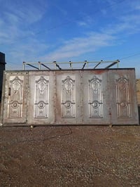 باب حوش • ٥م طول • ٢٫١م عرض