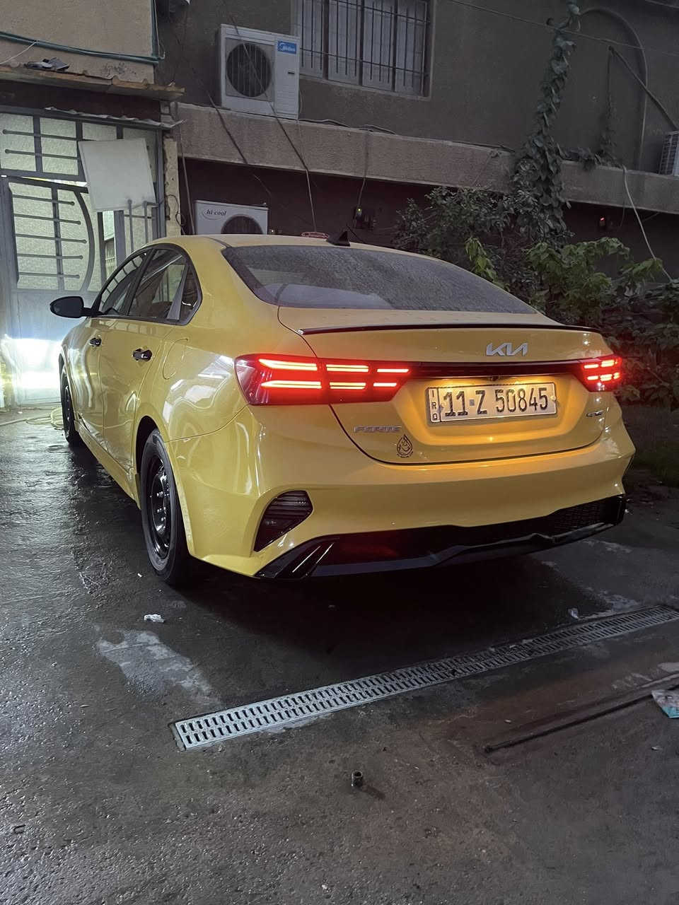 السلام عليكم
فورتي جيتي لاين للبيع فقط/مديل24 

رقم خصوصي بغداد /

سياره بدون تبديل بدون ايرباك 

شاصي لغد دواخل مكفول

هاذه حادثه موضح طخات بصيطه 

المكان بغداد الجديده/***********

مواصفات لجيتي بدون فتحه السعر/165
