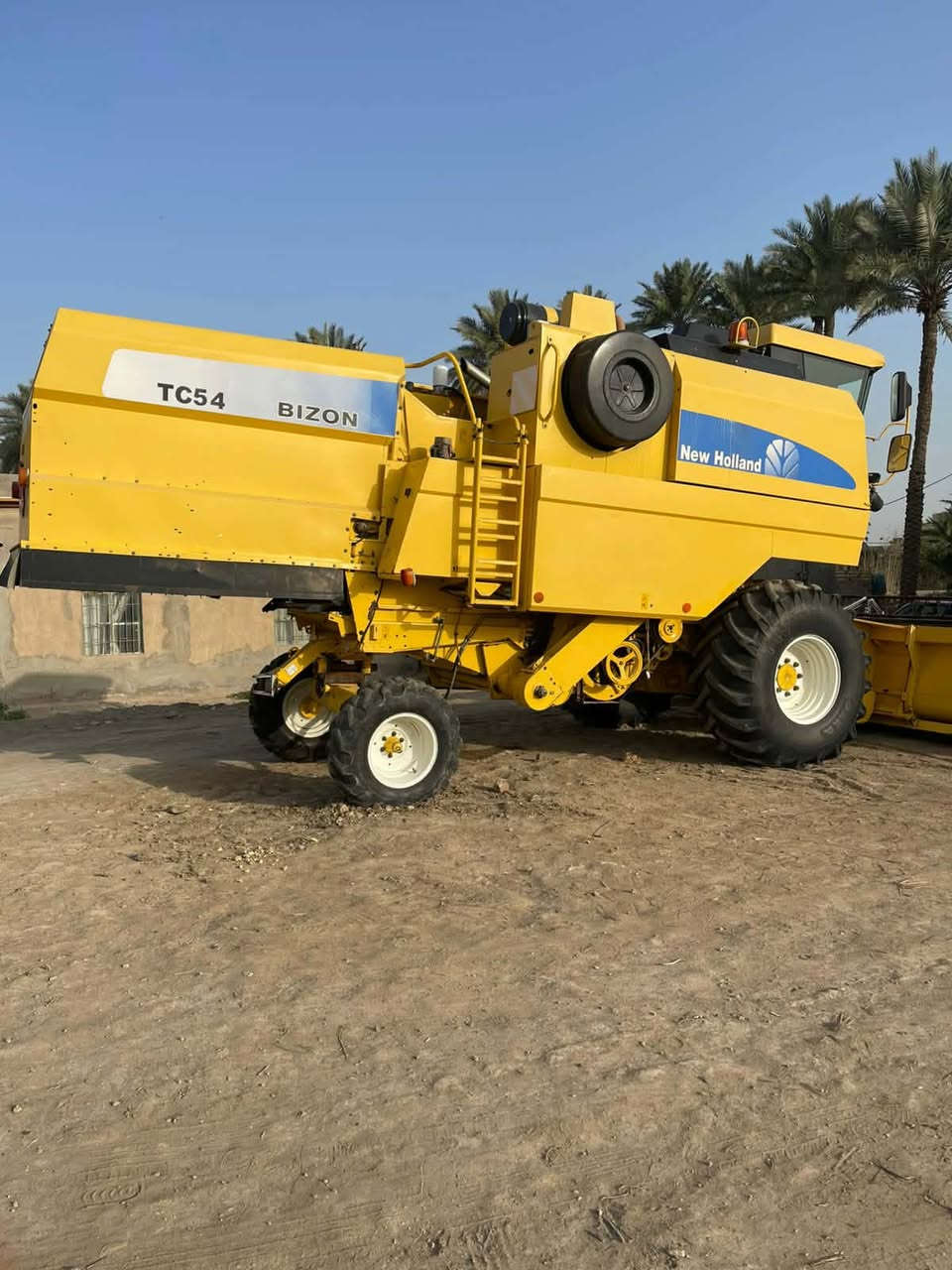 دراسه نيهولند لبيع ربعه بلم هايدرو مديل2007رغم ربيل نضيفه حيل السعر 70وبيه ‬ ‭0771 434 7827‬مجال
