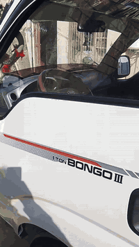 السلام عليكم كيه حمل باسمي مديل20شكل 21فول لفول سياره جاهزه من كلشي تخم تأير تبريد عينه ليزريه شاشه الكتروني السعر 150بدون محجر المكان البصره الرقم.***********
