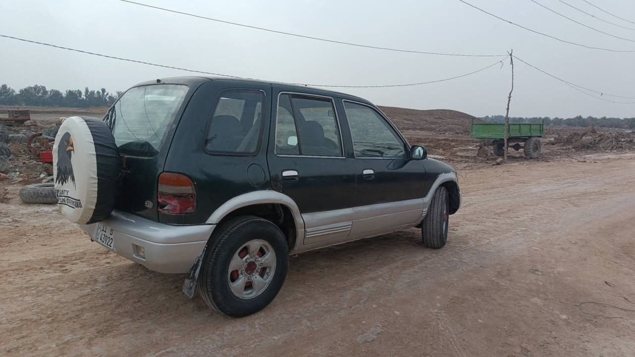 سلام عليكم 
سبورتج 93 فور ويل مكينه وكير خير من الله مكفولات كير عادي تايرات جدد دواخلها نظيفه كشرها نظيف رقم #بغداد الدولي سنوية لغاية 2031 بنص ساعه السيارة تتحول بأسمك السياره تخبل يرادلها ترتيبات جدا بسيطه سعرها 37 وبيها مجال حك الجية مكاني #كربلاء_المقدسة((***********))
