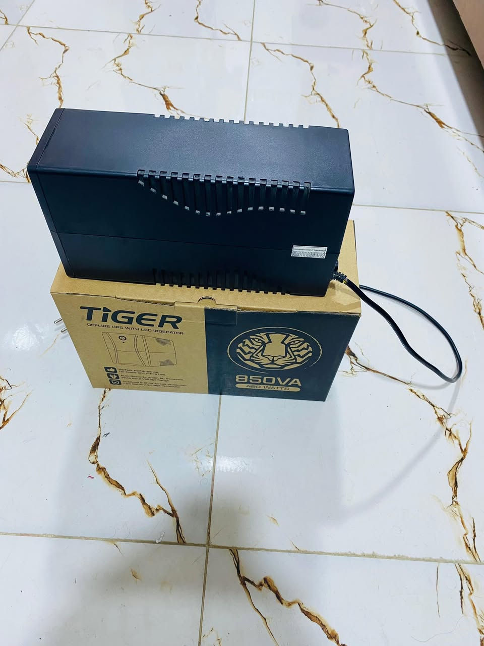 السلام عليكم بلي فور سلم استعمال شهر جديد  ويا يو بي إس يطول شحن ساعتين وربع يدات أصليات وبي حساب ألعاب  للبيع ب350 مكاني حله مركز


**إذا كنت صاحب هذا الإعلان وتريد حذفه لأي سبب، رجاءا أرسل رسالة إلى الدعم الفني**