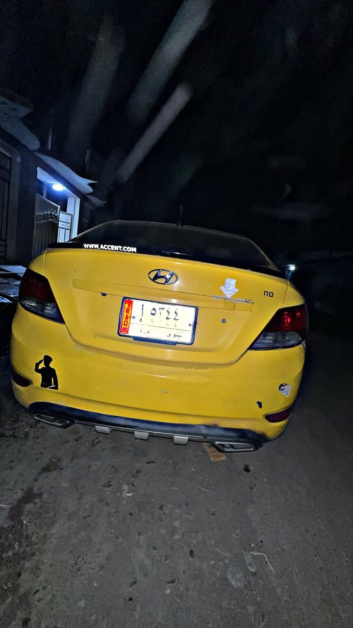 اسلام عليكم
🚗اكسنت 2️⃣0️⃣1️⃣2️⃣

ضرر بيها طخه بل جاملغ اليمين وبونيد مبدل وباب مبدل 
كير توماتيك 

للاستفسار اكثر الاتصال ع الرقم 

***********

السعر 80 وبيها مجال
