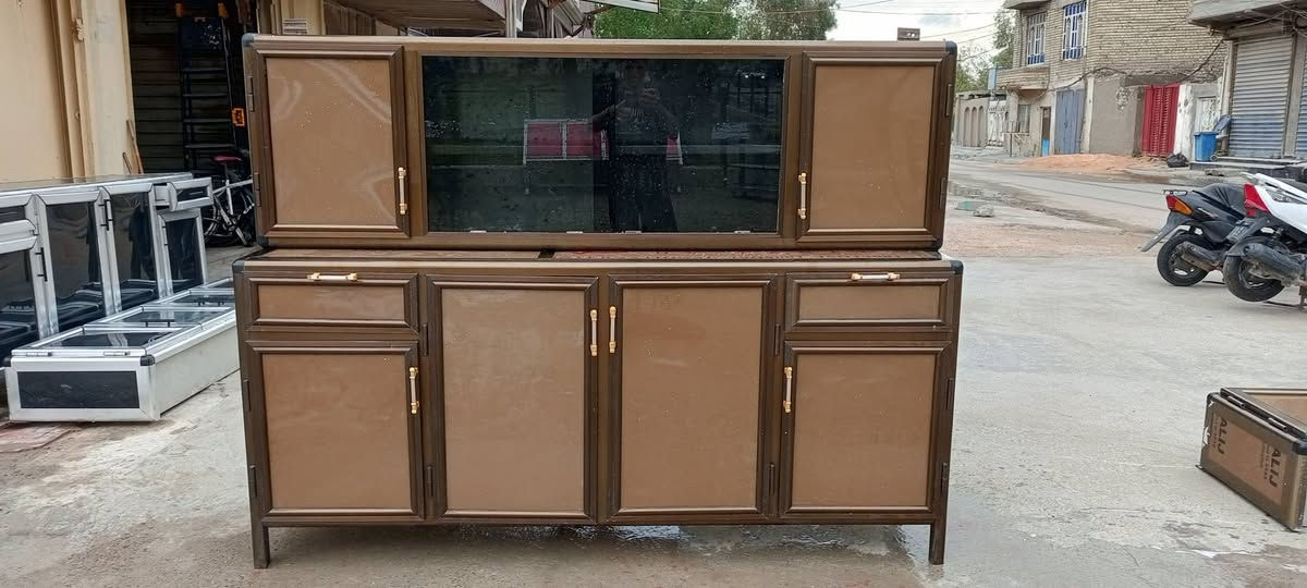 للبيع اغراض نظيفه مكان بغداد شعله ***********.
