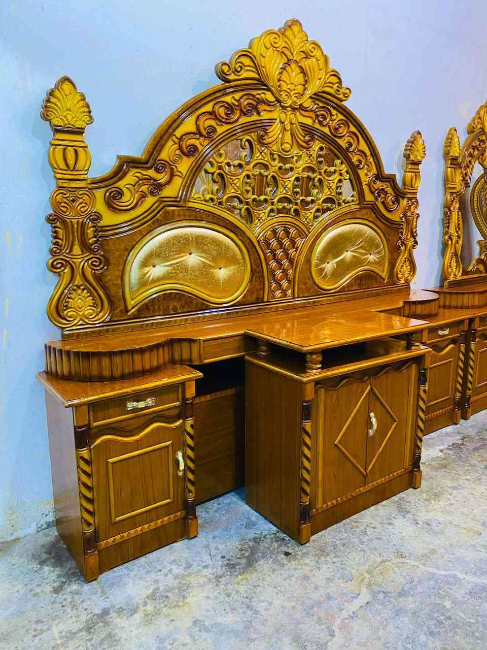 غرفه نوم البيع صاج عراقي  ***********
