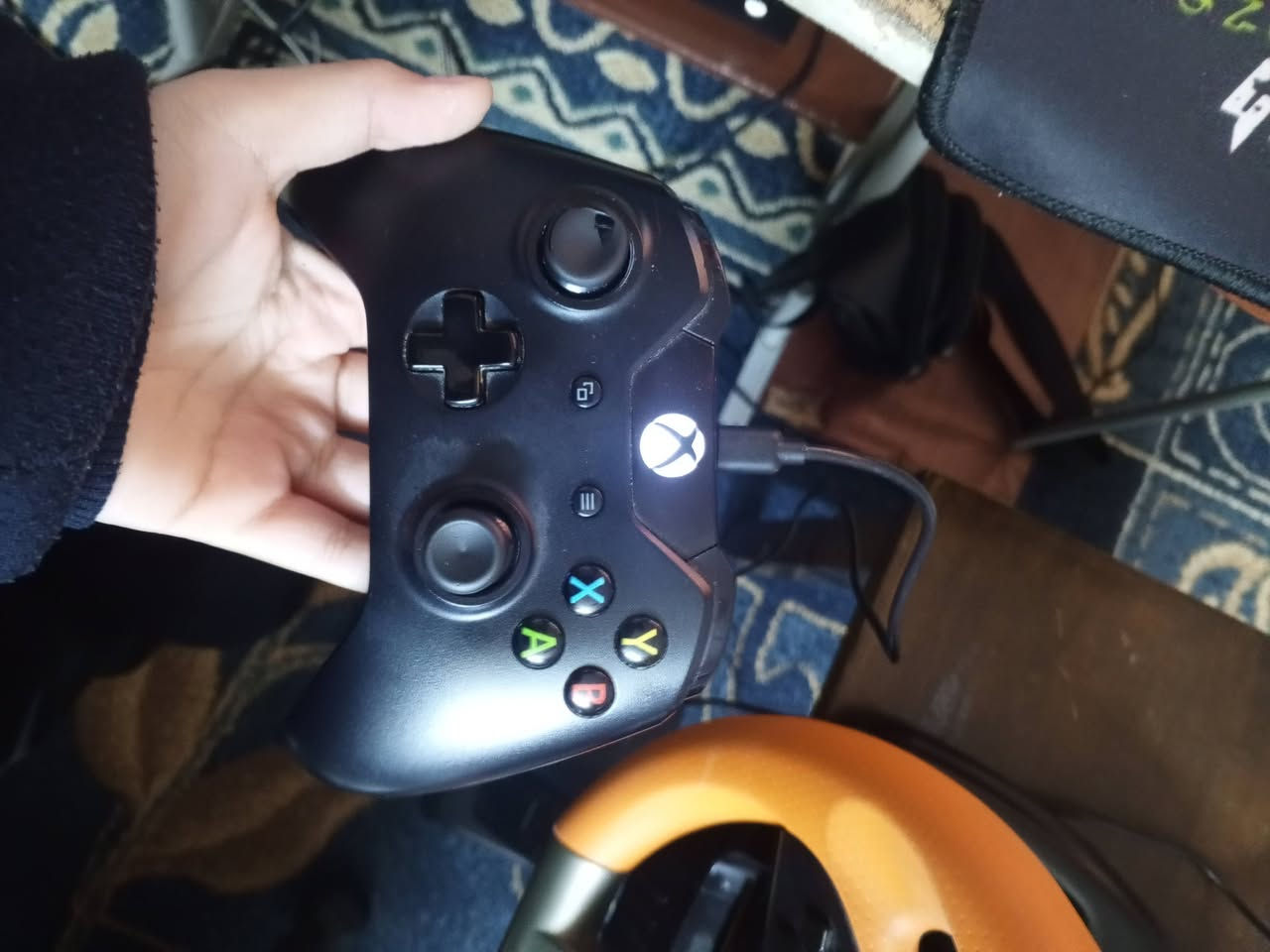 اكس بوكس ون استعمال سنة
بيجي معه ايد و هدية مني ايد لكن في ايد اصلية و ايد كوبي الايد الأصلية ال RB مابتشتغل تصليحها خمسة تقدر تزيد عالدفع خمسة و اصلحلك ياه و في ايد الكوبي القير اليمين يلف من لحاله تصليحها برضو خمسة تقدر تزيد خمس دنانير عالدفع و اصلحلك ياها و في ستيرنق pxn v3 pro تقدر تزيد 35 دينار عالدفع و توخذها و بيجي مع الاكس بوكس حساب فيه فيفا 24 و حساب فيه GTA v و مودرن وارفير و لعبة ثنائية it takes two  و بلاك اوبس ثري مع طور الزومبي و رزدنت ايفل 2 السعر 90 دينار لكن اذا بدك تصلح ايد وحدة بتصير 95 او اذا بدك تصلح ايدتين 100 دينار 
الواتس اب 0780910139


**إذا كنت صاحب هذا الإعلان وتريد حذفه لأي سبب، رجاءا أرسل رسالة إلى الدعم الفني**