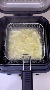 قلاية زيتية • ٢٫٥ لتر • ستانلس ستيل