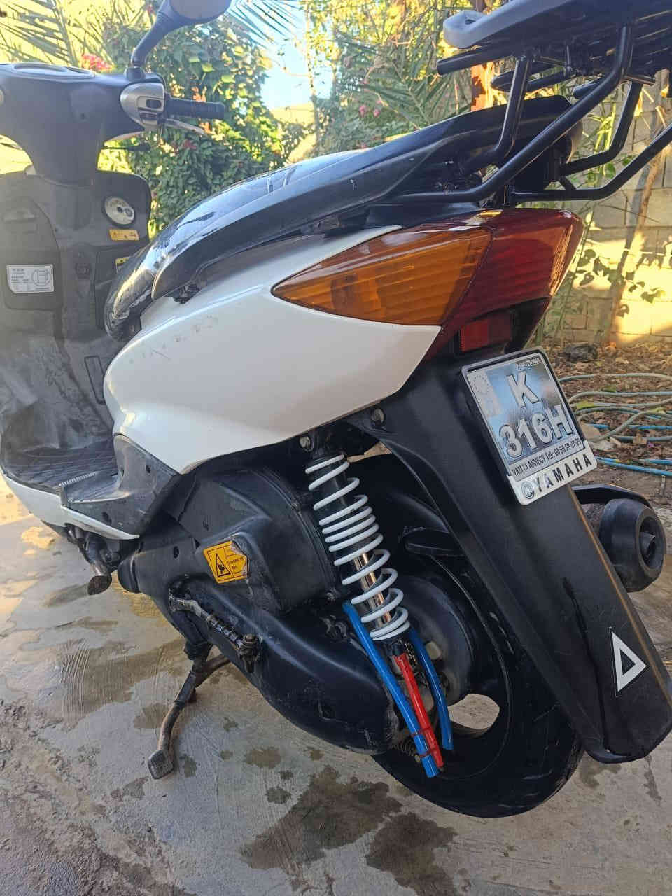 سلام عليكم .
دراجه سكنس نثيه  110 للبيع او مراوس
موجود اوراق منفيس ومدفوع كمرك يعني بس ترقم
 بعدها اخت الرمبه . ماشيه 20الف فقط.
كهربائيات كلها شغاله . نكره سلف بكل وقت 
لايت عالي ناصي اشاره يمنه يسره كلها شغاله
 
مكاني سامراء / القلعه . رقم ***********
