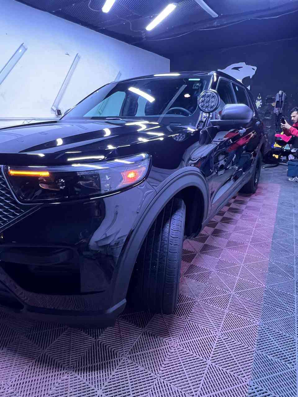 فورت اكس بلور مديل ٢٣ ماشيه٢٧ قابله للزياده سياره بدون صبغ فقط قبق جنطه علا وضعيته سياره بوليسيه بدون حصان محرك ٣٣٠٠     ٦سلاندر فور ويل درايف رقم بغداد جديدسعر سياره210 ورقه بيها مجال ***********
