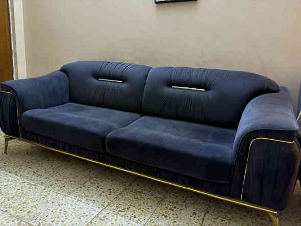 السلام عليكم
تخم تركي ١٠ مقاعد للبيع 
بغداد الدورة
لايتوفر توصيل
السعر 750 
***********
