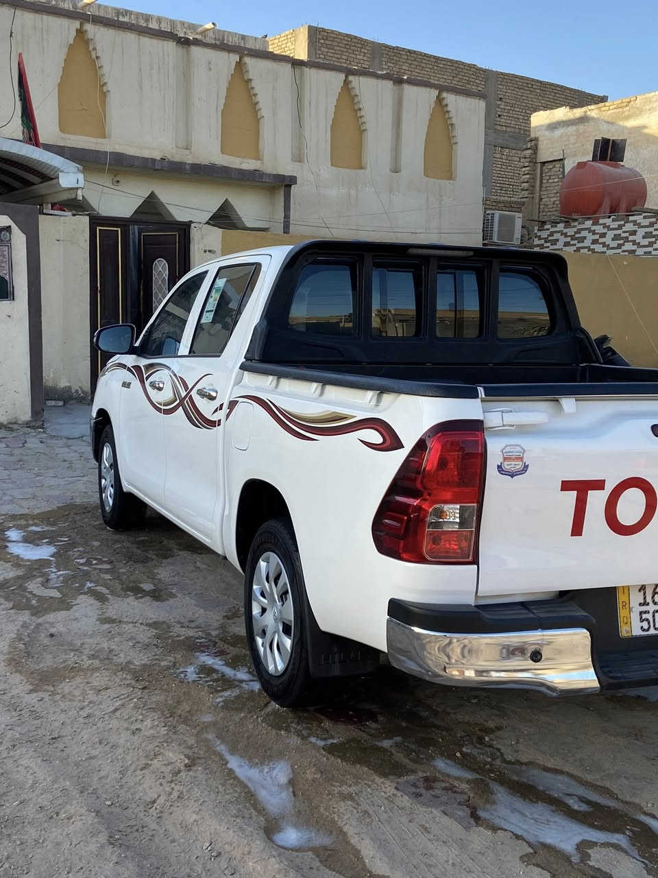 تويوتا هايلوكس 2024 كويتي جديدة جدا ماشية 45 نص فول كير أوتوماتيك مكفولة كفاله عامه من الصبغ والبارد والرصعه والشخط السيارة كارتون مكانها السماوه للاستفسار الاتصال على الرقم ***********
