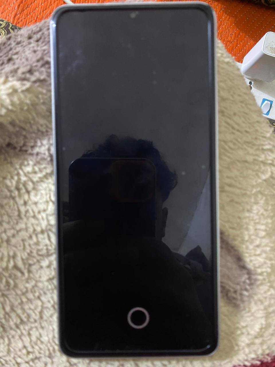 بوكو POCO X6 Pro 5G ذاكره 512 +120فريم بوبجي 
السعر 325 اتصل وتدلل الرقم ***********
