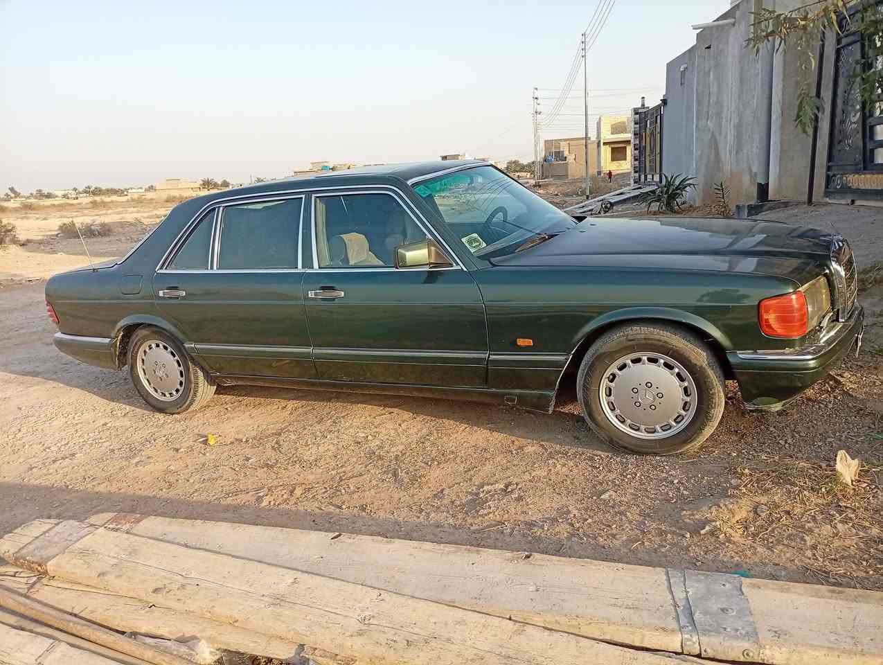 سلام عليكم مارسدس راسي للبيع تبريد خير من الله مكفوله كفاله عامه بلادي موديل ٩٠رقم بغداد الماني نقصه بس لاستيك صدر كير محرك بلادي تنته شغاله كشنات كهرباء شغاله سعر ٦٤وبيه مجال ***********
