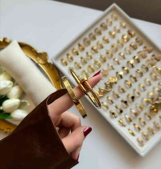 سوارات ماركه ستنلس ستيل طلاء ثابت
متوفر جميع القطع
للاستفسار خاص
🎁بكجات هدايا تنفيذ حسب الطلب
📿اكسسوارات نسائي رجال هدايا
✅️فضه صياغت اسماء وحروف حسب الطلب
✅️حفر ليزر حسب الطلب
✅️اراكيل الكتروني اراكيل عادي
✅️تجهيز هدايا حسب الطلب
✅️تتوفر خدمت توصيل جميع المحافضات 
حي العامل هاتف ***********
