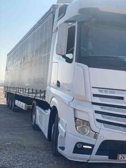 2016 ثلاجة كامرة حساس  تايرات جديدة  عربانة جادر كرونة بدون زنجار  اللبيع استفسار  اتصل  ***********
