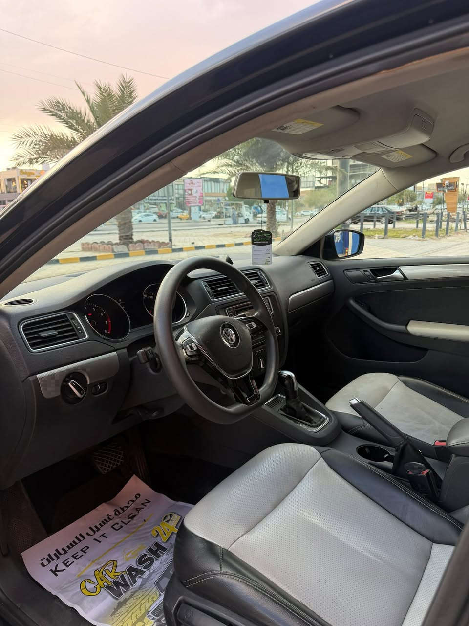 جيتا 2018 حادثها موضح بالمنشور بالعراق صبغت 3 قطع أثر شخوط بدون ضربه رقم بغداد مكينه 1400 تيربو ما عايزه شي ابد نظيفه وحلوه مكانها بالنجف 
السعر 105$ وبيها مجال 
للاستفسار ***********4
