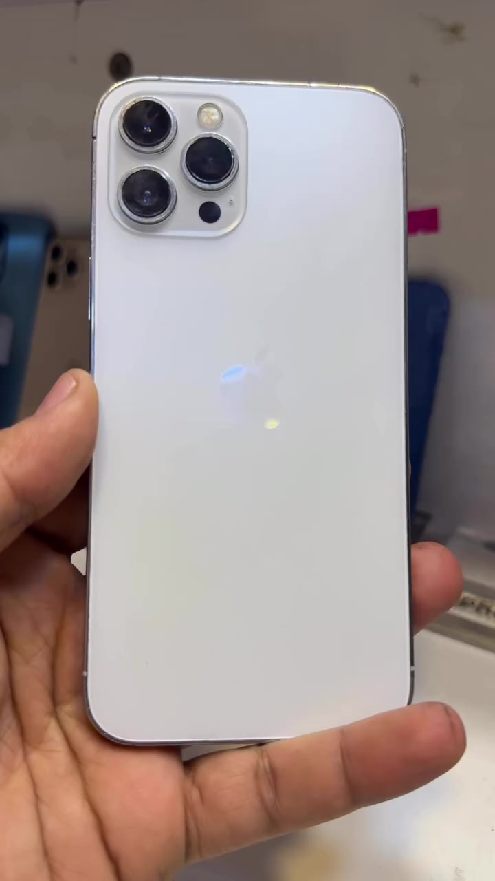 � للبيع – آيفون 12 برو ماكس | 256GB

🔹 السعة: 256 جيجابايت
🔹 الحالة: الجهاز نظيف ويعمل بكفاءة عالية
🔹 البطارية: مستبدلة
🔹 الشاشة: مستبدلة
🔹 المميزات: كل شيء شغال 100% بدون أي عطل
🔹 الضمان: الجهاز مضمون

💰 السعر: 290,000 دينار
📍 الموقع: بغداد – مدينة الصد


**إذا كنت صاحب هذا الإعلان وتريد حذفه لأي سبب، رجاءا أرسل رسالة إلى الدعم الفني**