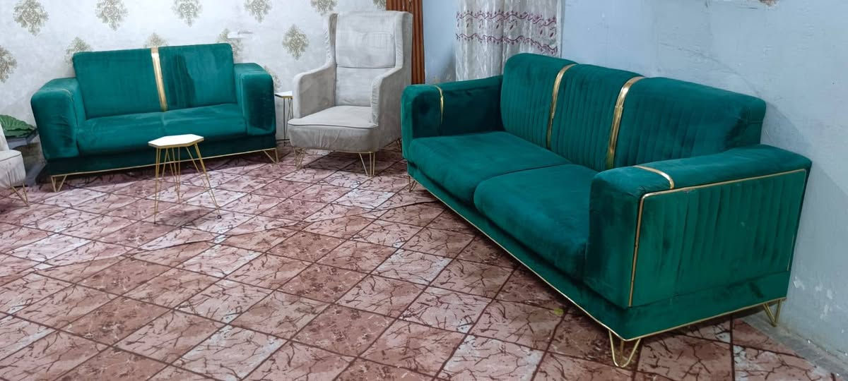 تخم 10 نفرات نضيف اي ضرر مابي السعر 225 وبي مجال المكان الكاظميه يوجد توصيل للاتصال ***********
