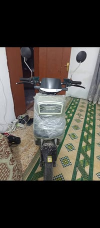 بيع دراجه شحن بطاريات جديد ٣٢ امبير كلشي شغال وسعر مناسب حيل ٣٠٠ قفل ل...