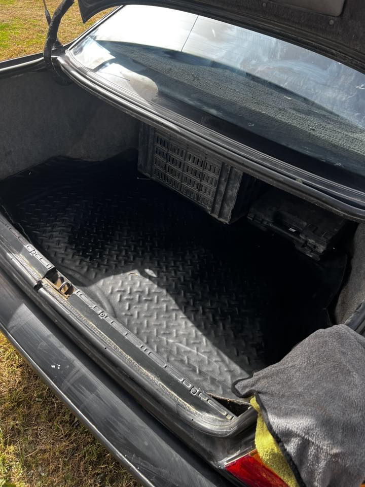 BMW
السلام عليكم للبيع بي ام حجم 535 مديل 90  رقم بغداد نكليزي سياره نظيفه سلايت كهربائي صبغ جماليه  صدر نضيف   داخل وخارج تبريد خير من الله  گير ومكينه  اكسن خير من الله 3.5 مفتوح  شلعه ومعدل سياره ما ناقصها شي   السعر 60 وبيها مجال المكان بغداد _ابوغريب (ابراهيم ابن علي )(***********)
