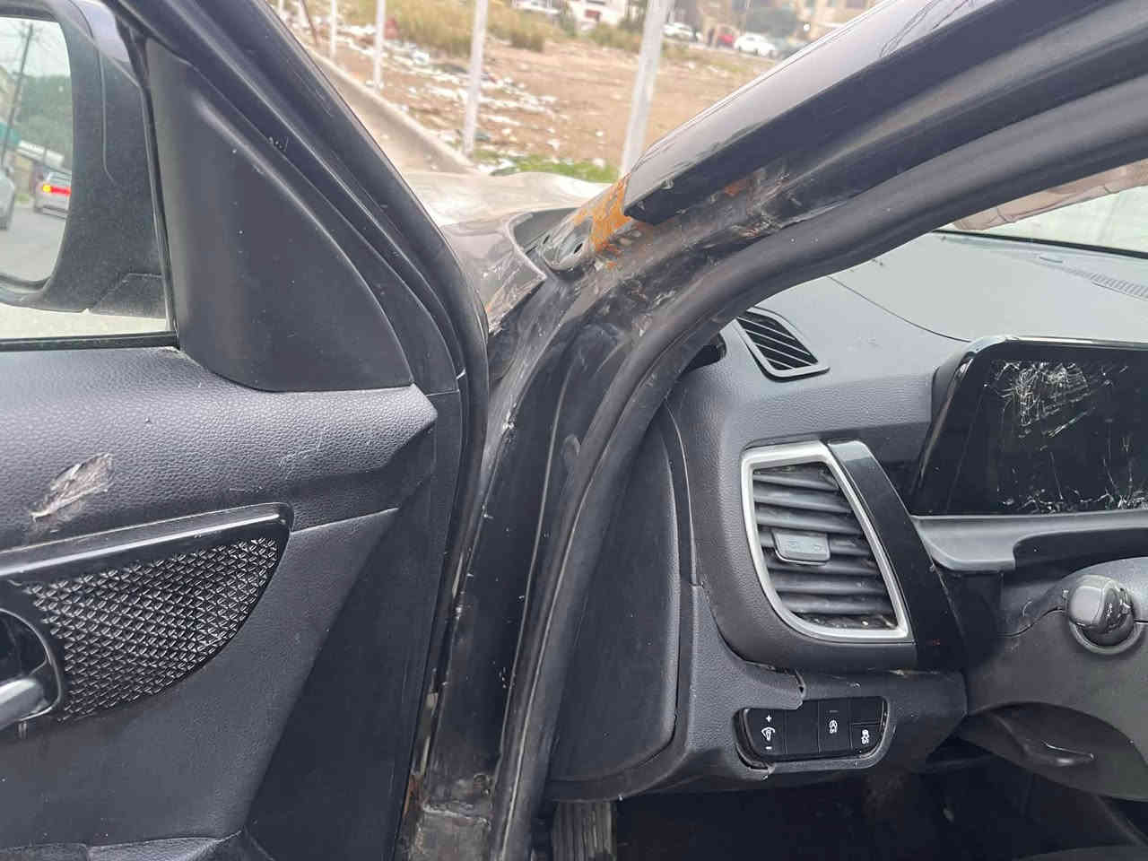 لبيع سليتوس موديل 24 دخول جديد على حادثها بدون لغد ولاشاصي دافع كمرك منفيس باسمي محرك 2000 موصفات بصمه شاشه فتحه فول السعر 107$ بيها مجال مكان بغداد الاستفسار اكثر اتصل *********** بغداد, العراق
