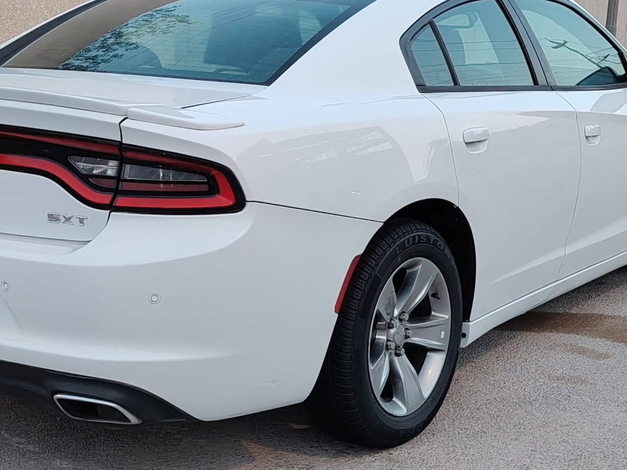 السلام عليكم جارجر ابيض موديل ٢٠١٦ اصل السيارة كندية اكلين مكفولة من الضربة والصبغ    داخل تقرير فقط اي نسبة ماكو السيارة جديد ويوجد تقرير فحص الضمان مرفق مع الصور مشايه 93 العنوان البصرة المعقل قرب محطه القطار
السعر 190 الاتصال ***********
