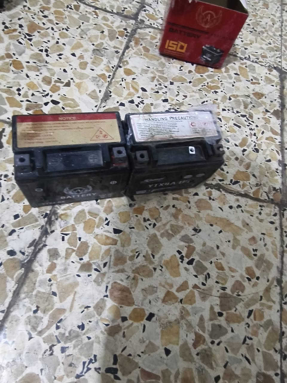 السلام عليكم  عين ولايت وباتري جديد


**إذا كنت صاحب هذا الإعلان وتريد حذفه لأي سبب، رجاءا أرسل رسالة إلى الدعم الفني**