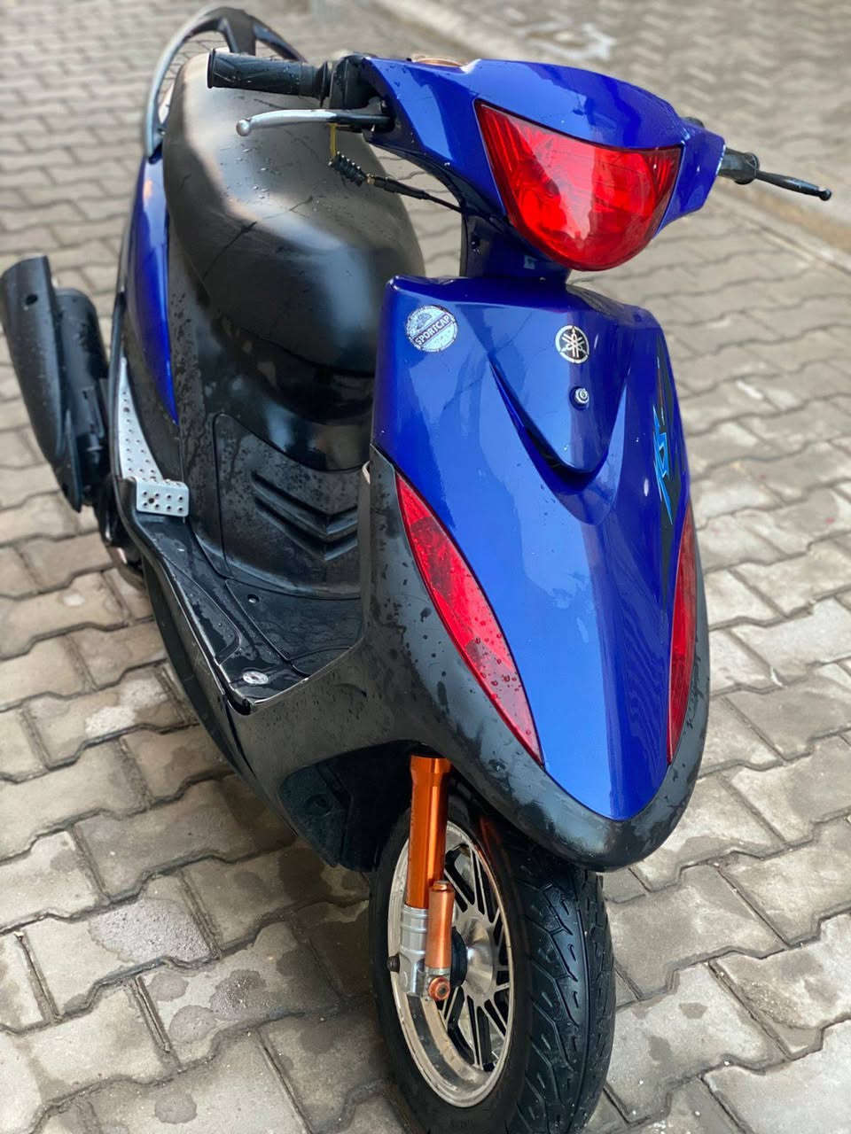 السلام عليكم دراجه ماكس عدله نضيفه بوشه 55 نضافه 100٪ بيهة تزويد ويلاه وقبق عنبار وصدر امامي للبيع***********
