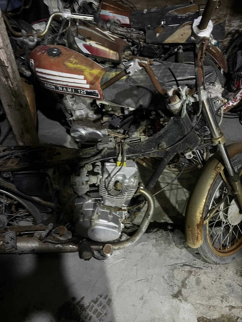 سلام عليكم دراجات للبيع محركات تضاف نامه شلامجه شاصي نامه محرك نضيف للبيع الوحده ب ١٧٠ قفل مكاني بصره الجزائر بس الشراي يراسل مو شراي لأتعبني فدوه اروحلك تواصل ***********
