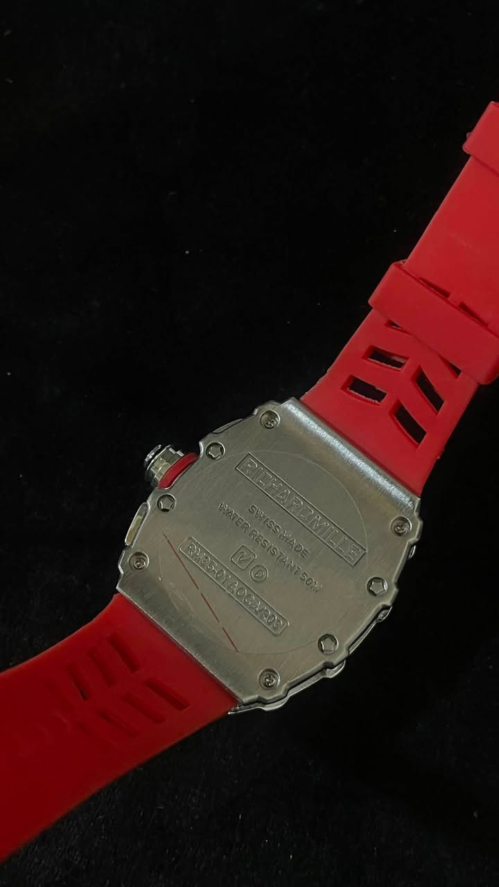Richard Mille ❤️⌚

إذا تريد ساعة تخطف الأنظار من أول لبسة، هاي هي الاختيار الصح!
تصميم رياضي فاخر، مينة مكشوفة بتفاصيل مميزة، وسير سيليكون أحمر يضيف إلها هيبة وحضور.

✨ شكل فخم
🔥 لون جريء ولافت
💯 مناسبة للكاجوال والستايل الرياضي

إذا تحب تتميز وما تلبس مثل الكل، لا تفوتها.
راسلنا حتى تعرف السعر والتفاصيل، والكمية محدودة. �


**إذا كنت صاحب هذا الإعلان وتريد حذفه لأي سبب، رجاءا أرسل رسالة إلى الدعم الفني**