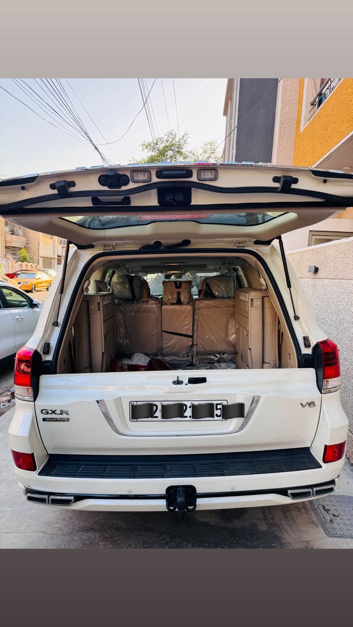 Land cruiser GXR  2021     V6 75,000
لاندكروزر 2021  GXR
‌‎ملاحظە : الاخوان رجائن بس بیع نقد بدون مراوس📌
أخت زيرو بل كارتون 📦📦
‌‎لاندکروزر 2021 
‌‎💎محرک 6 سلندر 
‌‎⌛️ماشي 75.000 ألف بسمطين  مكفولةكفالة عامة 
بيها بس شخطين بل باب وبل جاملغ منشورات 
‌‎ 💎 بدون صبخ .بدون بارد  ،بدون رصعات ،بدون 
‌‎دعاميات هم بدون صبغ ،رمل مابي ،لحية بدون صبخ ..بقية كلها بشرط

‌‎🧬فول فول مواصفات‎شاشة كبيرة
‌‎كاميرات 3 شاشات سيلاد فتحة سقف 
‌‎كشن جلد كشن    8 اريباك تبريد مركزية
‌‎بصمة تشغيل عن بعد باب ليد زينون 
‌‎تحكمات ستيرن دبل فوليوم فورويل هوك
‌‎سيارة بها 2 بصمة من شركة جديد جدأ 
‌‎سيـارة عل نظافتها احسبها صفر زيرو

💎 تخم تاير دنلوب الاصلي

‌‎ 💎محرك كير بشرط مامفتوح
‌‎سيارة حيل نظيفة كلشي عل بلاد لوك
‌‎سنوية جديدة  كلشي جديد مدفوع لـ2031
‌‎باسمي السنوية بشرط تحويل مة 
‌‎سيارة مابيـها دينار مصرف كامل من كل نواحي 
مكانها بغداد جامع النداء 
*********** موجود واتساب
