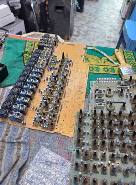 صيانة مكسر صوت پور ياماها أصلي 
الصور قبل وبعد الصيانة  . 
ورشة حسين الفنية....  النجف الأشرف 
ملحق شارع الروان ***********
