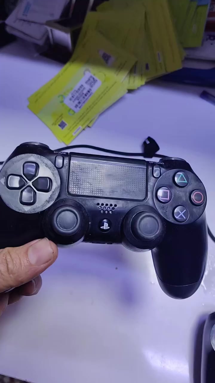 سلام عليكم عندي جوزتكات بلي فور اصليات مستخدمات نظاف للبيع


**إذا كنت صاحب هذا الإعلان وتريد حذفه لأي سبب، رجاءا أرسل رسالة إلى الدعم الفني**