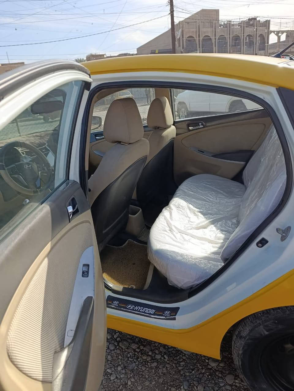 سلام عليكم اكسن خليجي موديل 12 مكينه دوش سياره خير من الله سياره نضيفه مال شغل السعر 93وبيه مجال مكاني بغداد البياع سياره بسمي***********
