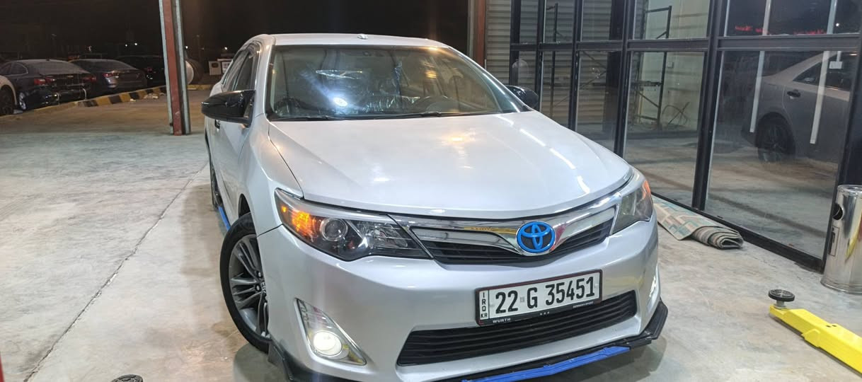 السلام عليكم كامري للبيع
سيارة حلوة ونضيفة وجاهزة موديل 2016 
قطعة وحدة مبدلة مثل ما موضح بل سونار تدفئة تبريد فول 
شاشة حساسات صدر امامي وخلفي جديد 
السيارة وارد خليجي سيارة حزام ابيع 
شراي يتصل ويجي يشوفها رقمي ***********
