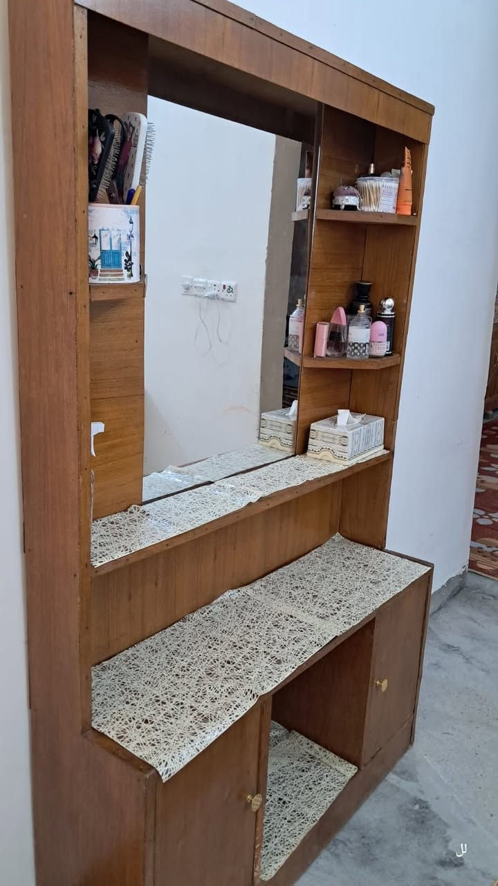 ‏مثل ما موضح يمكم للبيع من عدا الدواشك بسعر مناسب فقط  120 وبها مجال شي قليل  الاستفسار الاتصال على الرقم ***********

