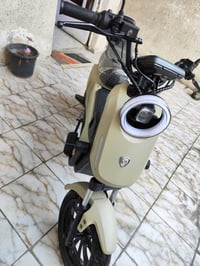 دراجه R9  للبيع بطاريه ليثيوم  نضام ABS  بيها جاملغ الامامي بي كسر وال...