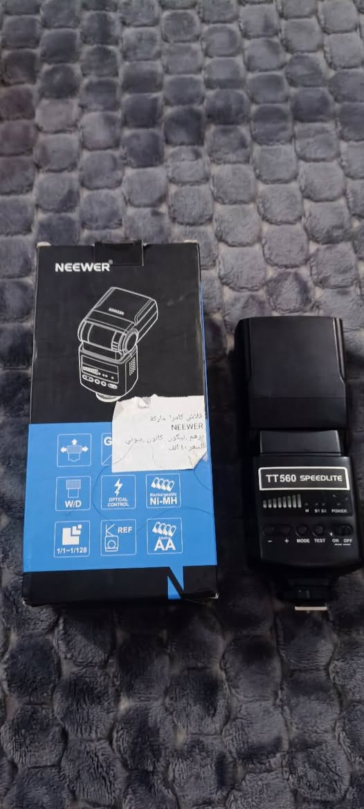 الكاميرا sony zve10كاملة مع ملحقاتها شاحن وبطارية وميكرفون استخدام سنة وحدة فقط ما داخله تصليح ولا بيها كسر
هاي العدسة   50 مواصفاتها كاملة هم جديدة استخدام قليل 
وهذا الفلاش يرهم كانون ونيكون وسوني 
عارضته ب 60


**إذا كنت صاحب هذا الإعلان وتريد حذفه لأي سبب، رجاءا أرسل رسالة إلى الدعم الفني**