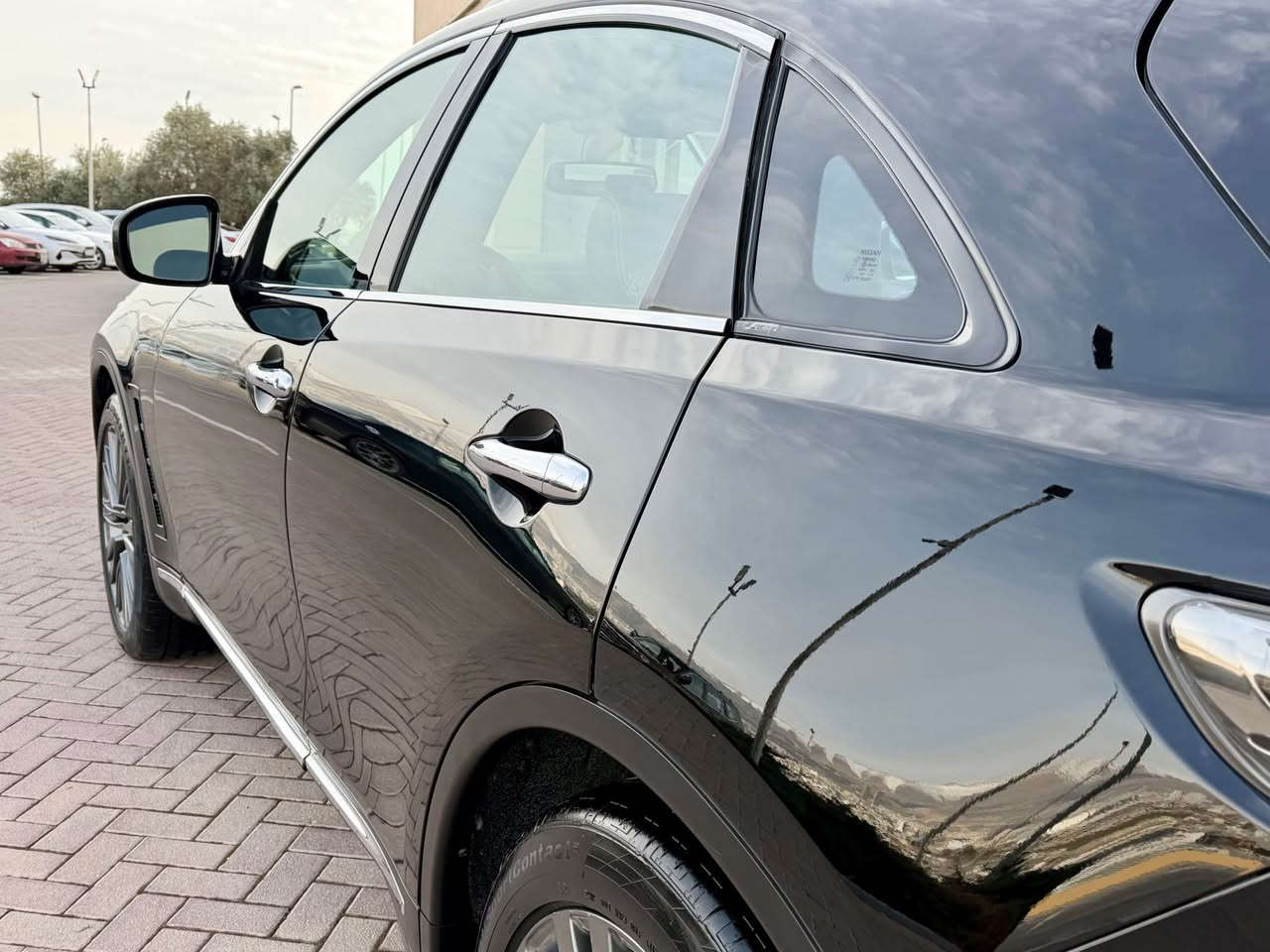 NISSAN INFINITI QX70  2017 LIMITED

نيسان انفنيتي ليمتدد  ٢٠١٧

سعر مناسب مستحيل نظافه بي هيج سعر ١٦٨ ورقه مجال

ملاحظه : سياره قطعتين بس كلير بعد شخت باردحتي رصعه مابيها بشرت سونر موجود سياره جديدا١٠٠/١٠٠ 

فول فول مواصفات
سلايد
٦سلندر تنفس تبيعي
دواغل اللونين اسود او كريمي
كشن جلد و كاربا
كشن خزن وتدفية و تبريد
فور ويل 4X4 
شاشه و ٥ كاميرا
رادار امامي خلفي ورادار شارع
تحكمات ستيرن
ماشي ١٧٠ الف كم
بعد مواصفات انفنيتي معروفه ..........
سياره كلين تايتل مابي حادث ولا ارباك مابي شي بس بي العراق قطعتين كلير باب سايق او بونيت بدون دواغل بدون ارباك بس كلير بي سبب شخت بسيط و بعد صابغين 

گير محرك تاقم صدر تبريد تدفيه كله بشرت محرك مامفتوح

سنوي رقم جديد بي اسمي سياره تحويل مباشر 

سعر سياره مناسب  ١٦٨ ورقه بيها مجال 

مكان سليماني 

***********
***********
___________________________________________
NISSAN INFNITI QX70 LIMITED  2017
فول فول مواصفات 
سلايد
٦بستون بى توربو
ناو دوو ره نك ره ش و كريمى
كوشن جلدوكوشن كاره با
كوشن ساردو گه رم و خزن
ده بل اكسل 4x4
شاشه و ٥ كاميرا
رادا رو خه تى جاده بيش و دوا رادار
حاسه ى بيش و دوا
سوكان فرليوم و تحديد سرعه
١٧٠ هه زار كم روشتوه
له گه ل زوور مواصفاتى تر............

سه ياره كه كلين تايتل داغل بووه ليره دوو بارجه ى بووه به بوياغ بى ناوكرتن بى ارباك حاديثه ى نيه بى ئه وو دوو بارجه يه سه ياره كه شخت و ساردوو جاليشى نيه به شه رتى سونر

گيرو مه كينه و تاقم بيش و ته بريدساردو گه رم به شه رت 

سه نه وى ره قه مى تازه يه به ناو خومانه ته حويل به شه رت

سعر ١٦٨ ورقه و مجال 

شوين سليمانى 

***********
*********** السليمانية, العراق
