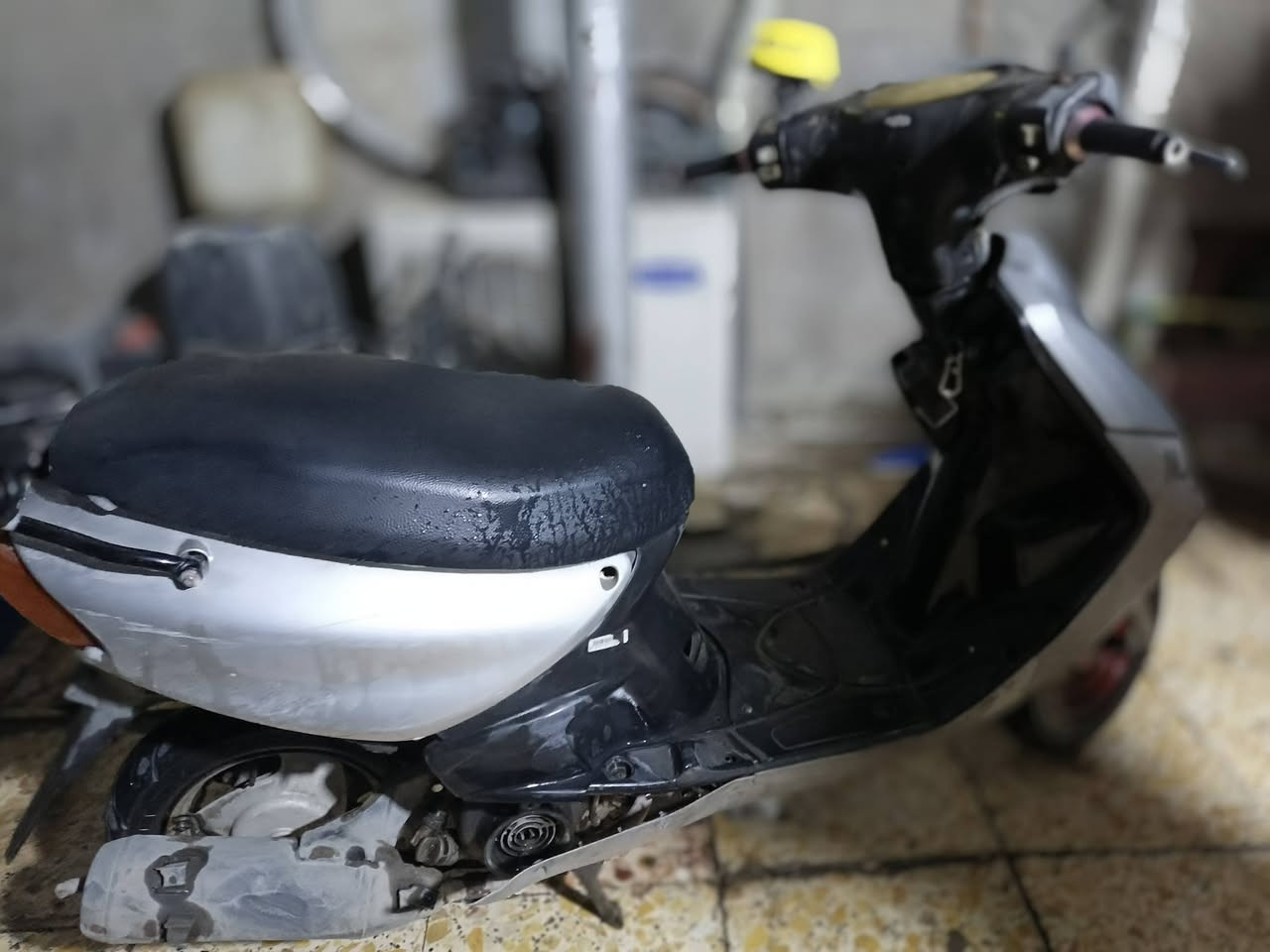 السلام عليكم دراجه ماكس قجمه
كفراتها مضربه ومهموله فتره قصيره نقصها لايت امامي ودبل اشاره فقط 
سعر250وبيها مجال بسيط للاستفسار ***********
