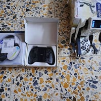 شلعه ٣ قطع تحتوي ع كلب سمارت دوك الذكي اليربط بلهاتف ويده للبيسي وتلفو...
