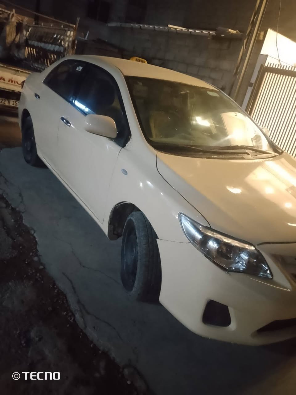 سەرەتا بەناوی خوایی گەورە 
کرۆلە بیکاشۆ تکسی مۆدیل 2012 بیلاد زەرد بیلاد تۆماتیکە سەیارەکە بەسەر لایەک داکەوتیە تازە سبوغ عام کراوەتەوە هەیکەلی جوانە سەقفی سئ بست مەعجونە . پیشی دوو سئ جیگایی لەعیمە پشتی کەپسە سەیارەکە رەقەم سلیمانیە سەنەویی لە 2024بەسەرچووە 
گێرومەکینەو تەقەو رەقەی بەشەرت بەشەرتی پەنجەمۆر هەمووشتیکی بەشەرتە سەیارەکە لە هەولێرە. نرخی 85محامەلەیەکی برایانەیی تیدایە . 
رەقەمی خاوەنی:*********** أربيل, العراق
