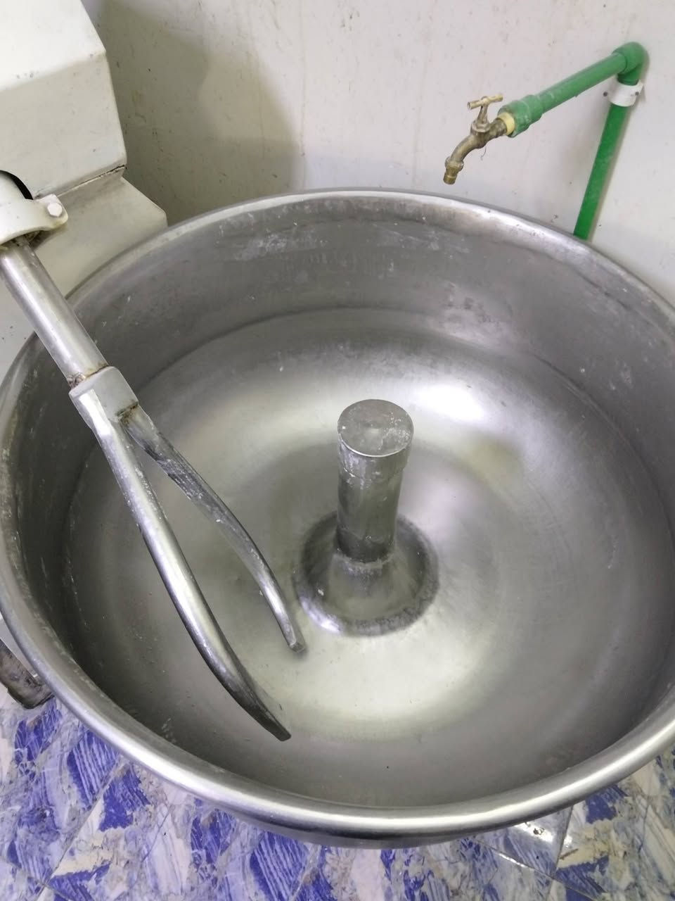 عجانه  للبيع جدر ستيل ام جيسين نضيفه كلش مستخدمه قليل وياها ماطور كهرباء يشتغل وطني مولد رايدها ب 900وبيها مجال
***********
عجانه  للبيع جدر ستيل ام جيسين نضيفه كلش مستخدمه قليل وياها ماطور كهرباء يشتغل وطني مولد رايدها ب 900وبيها مجال
